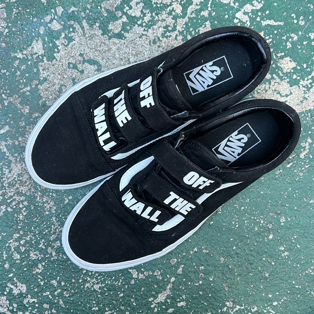 Vans of The Wall Shoes